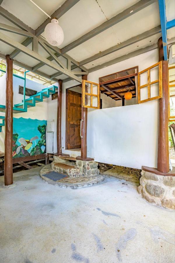 Uvita River Guesthouse Ngoại thất bức ảnh