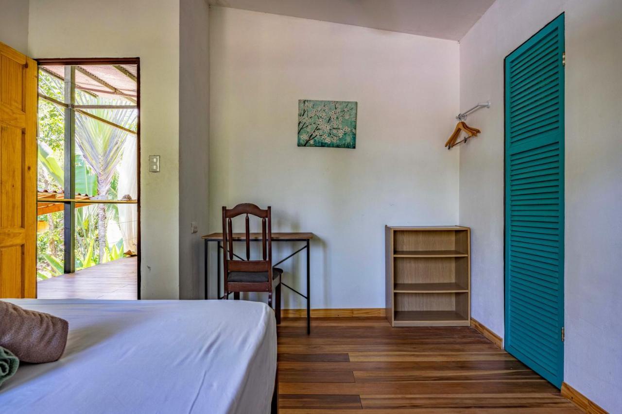 Uvita River Guesthouse Ngoại thất bức ảnh
