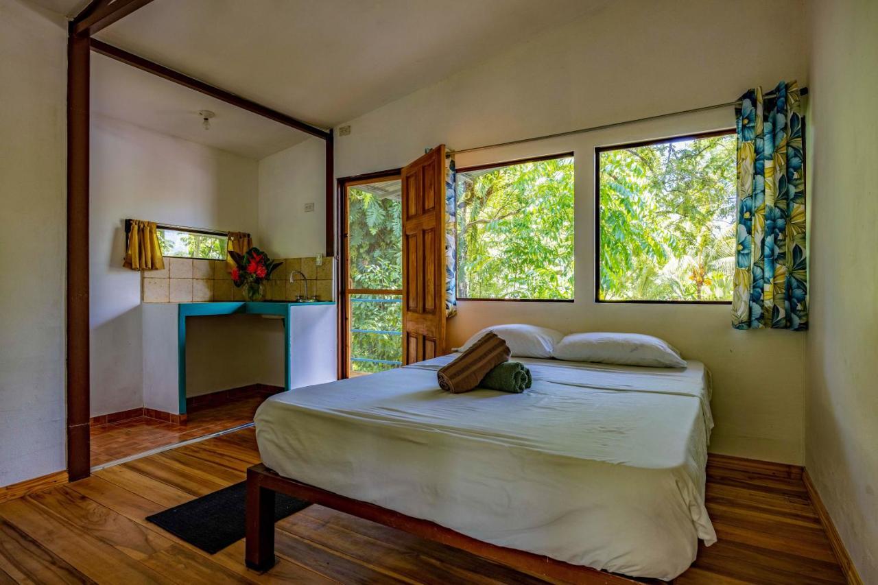Uvita River Guesthouse Ngoại thất bức ảnh